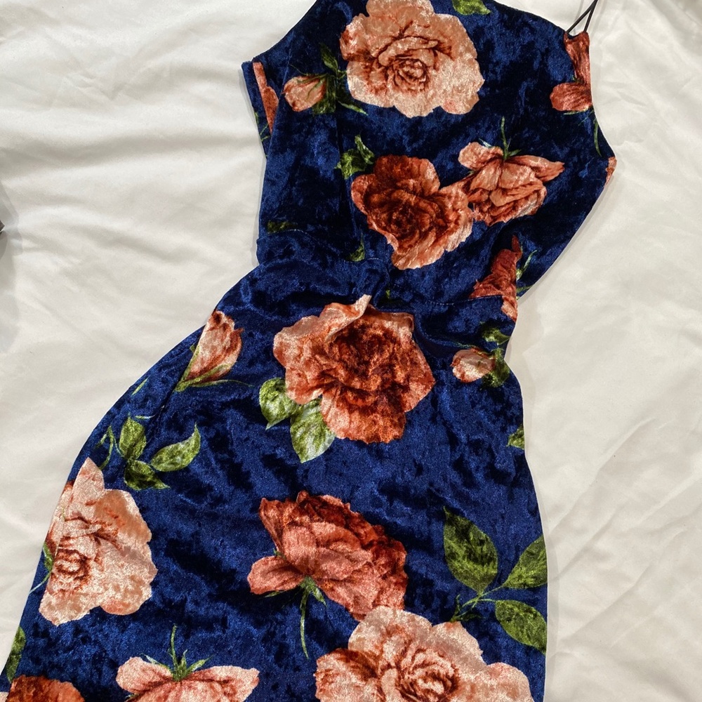 Mini Dress - Picture 2 of 3